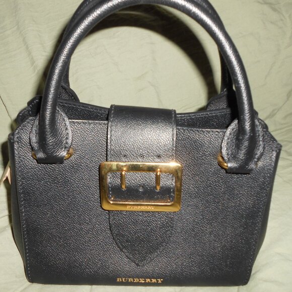 Burberry Black Grainy Leather Small Buckle Tote With Wallet - Picture 8 of 8